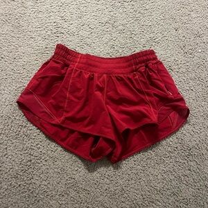 Lulu shorts size 4 2.5inch